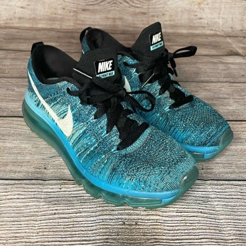 COPY - Nike Flyknit Max Size 6 Womens